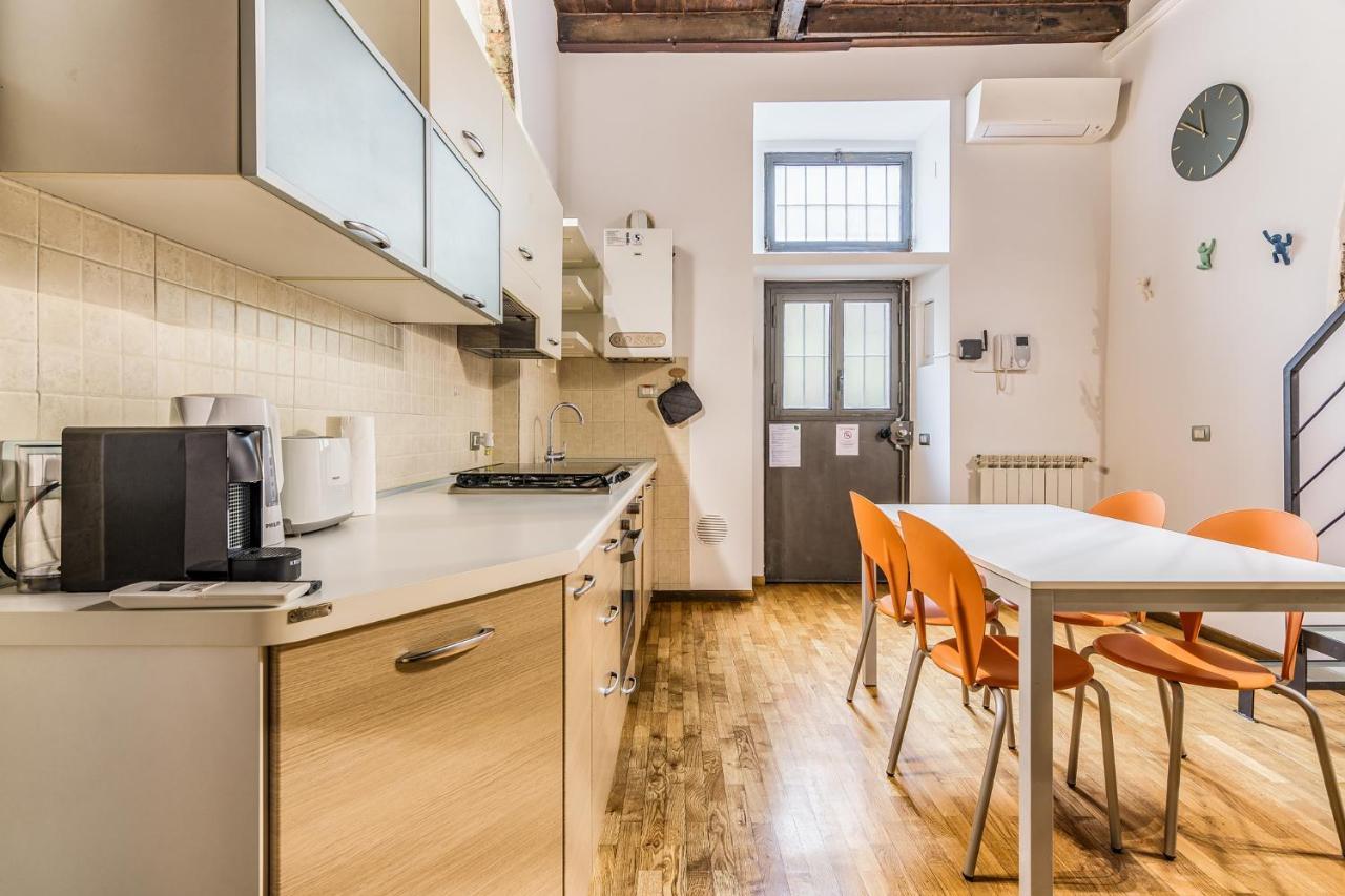 Ferrari Apartment Милано Екстериор снимка