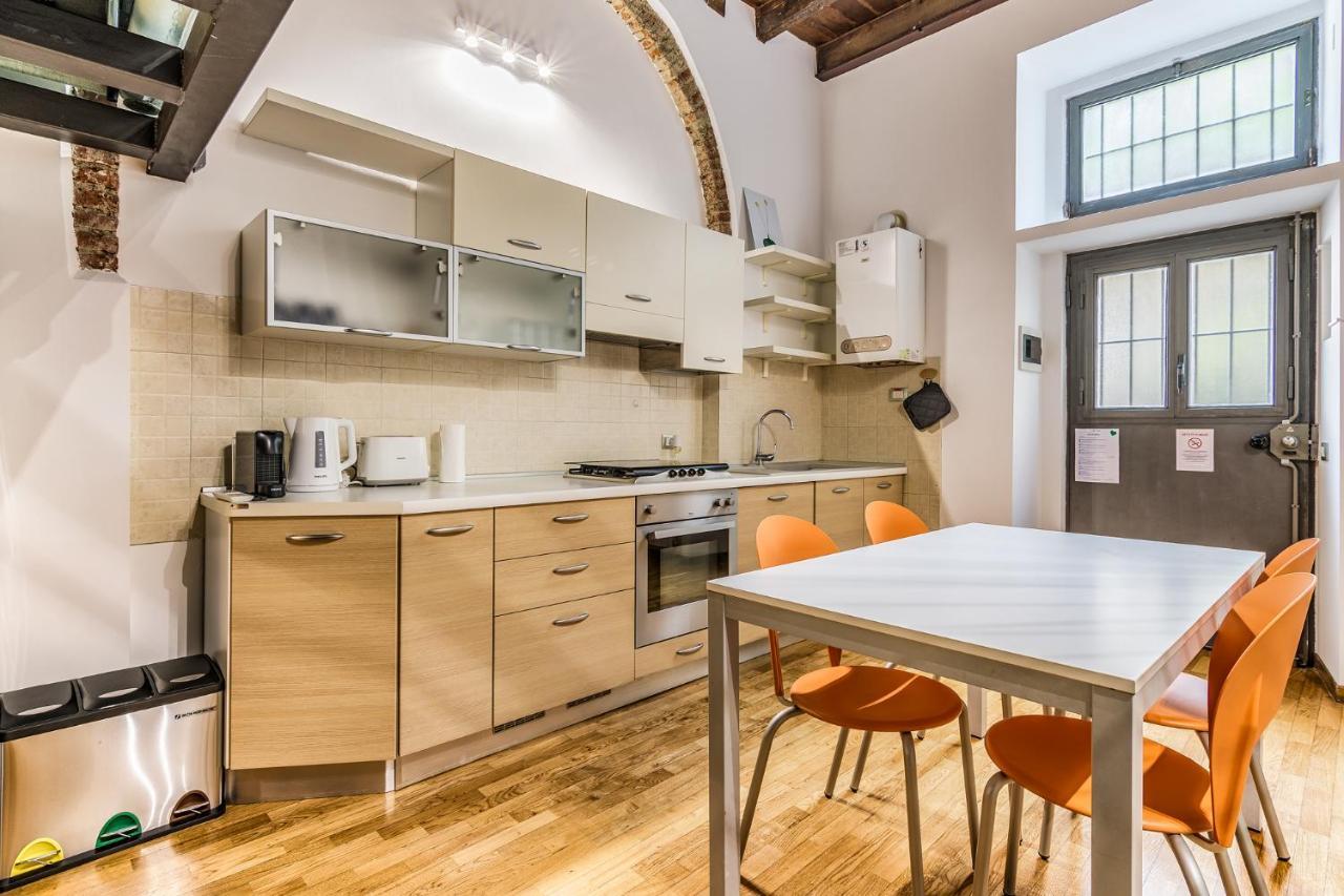 Ferrari Apartment Милано Екстериор снимка